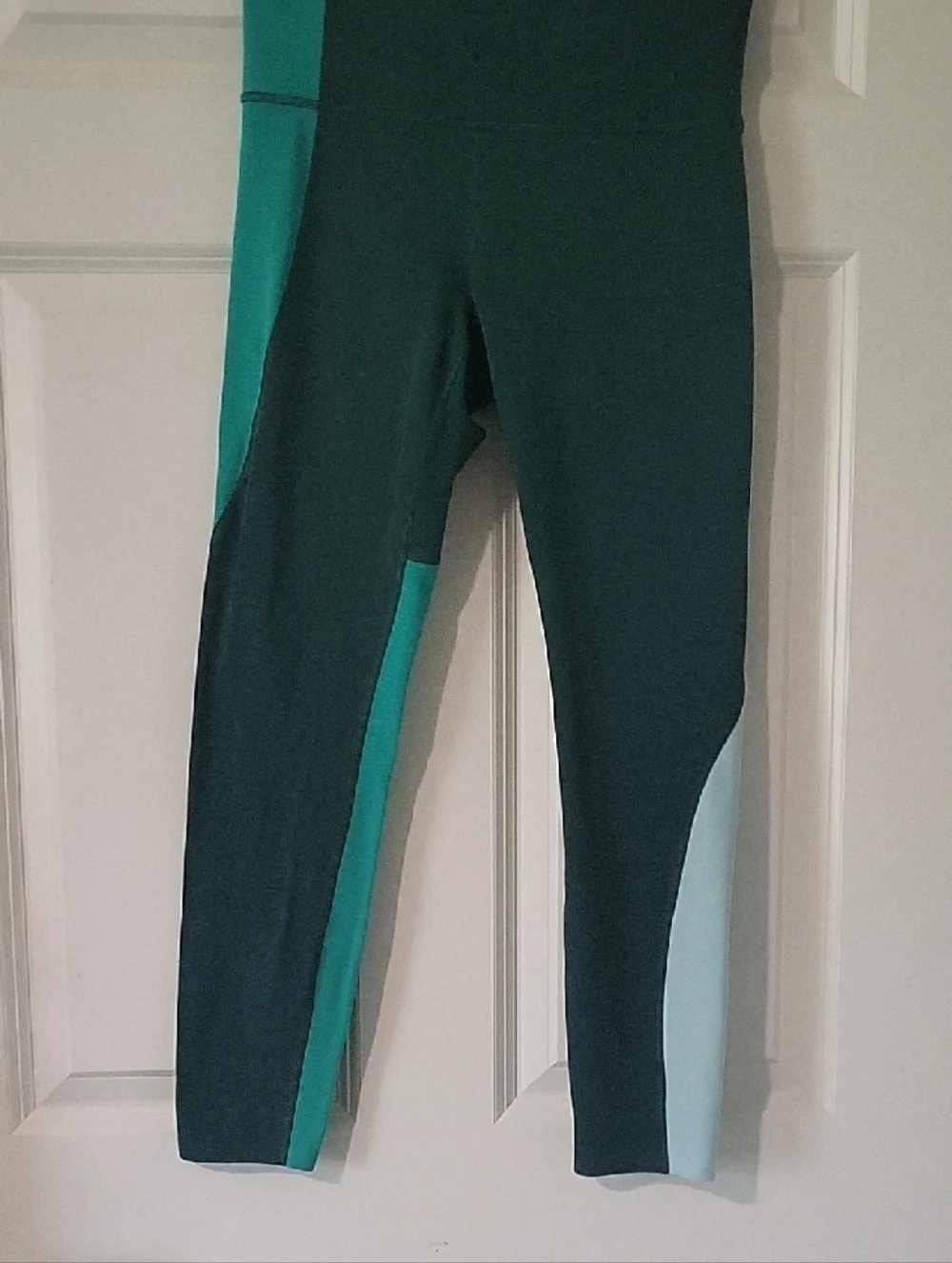 Women’s Athleta High Rise Colorblock Leggings Small Teal Mint Athletic Yoga Pant - Picture 6 of 13